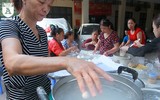 Xem người Hà Nội làm bánh trôi, bánh chay trong Tết Hàn thực